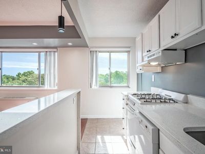 2500 N Van Dorn St APT 912