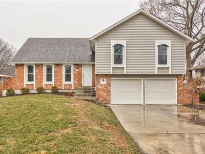 Property at 12721 W 100th St, Lenexa, KS
