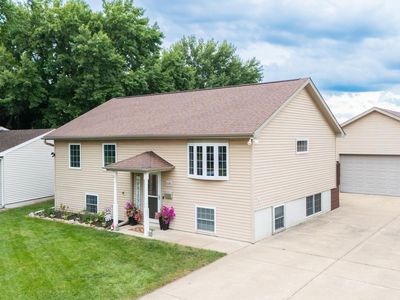 2103 Dominion Ave