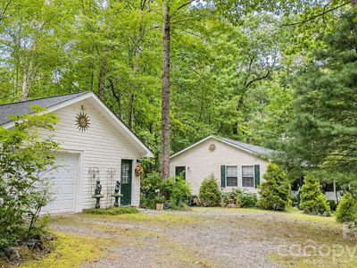 253 Royalwood Dr