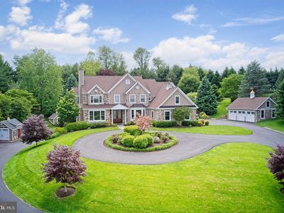 39 Wyndemere Lake Dr