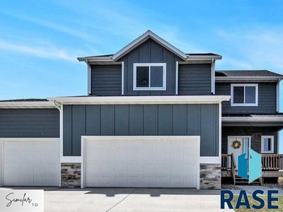 5801 W Raleigh Cir
