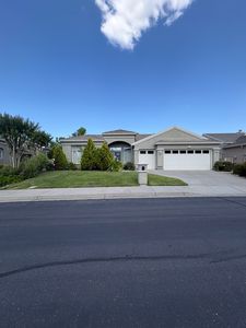 136 Scarlet Way