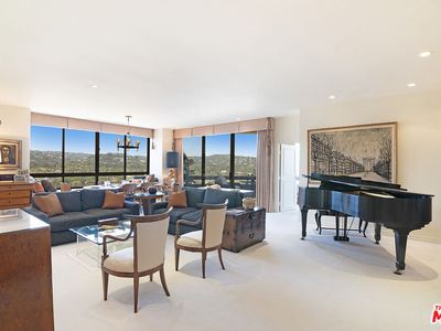 10430 Wilshire Blvd APT 1703