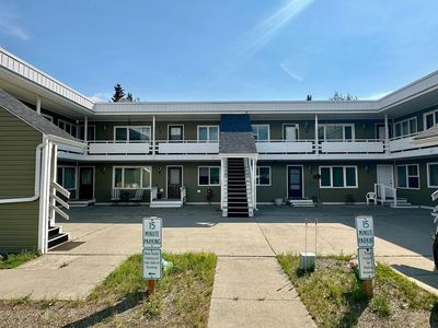 95 Farewell Ave