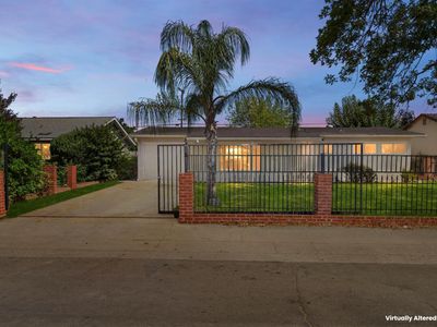 631 Las Palmas Ave