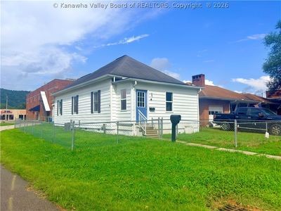 4102 Venable Ave
