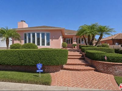 6222 Flores Ave