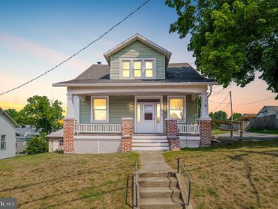 Property at 33 W Maple St, East Prospect, PA