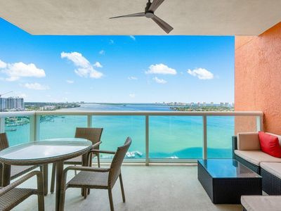 2650 Lake Shore Drive #2101