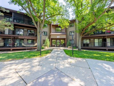 7501 W 101st St APT 206