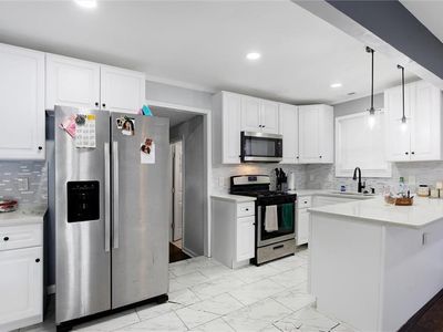 5110 82nd St