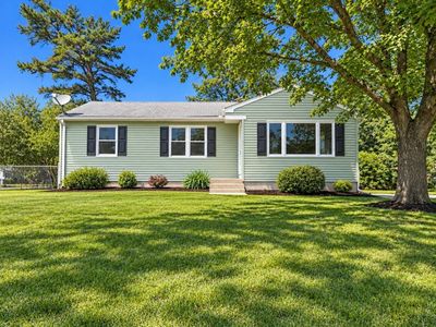 Property at 32 Campbell Dr, Easthampton, MA