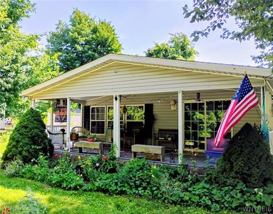 Property at 1407 Breeze Way #E, Appleton, NY