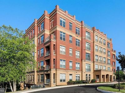680 Watermans Dr APT 105