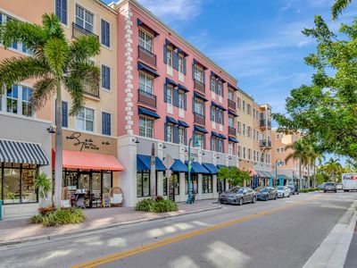 200 NE 2nd Avenue #410