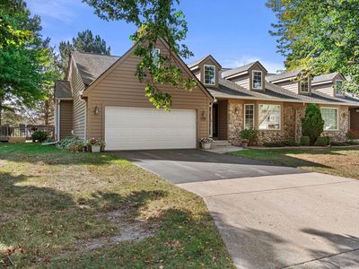 7727 W Maple Ridge COURT