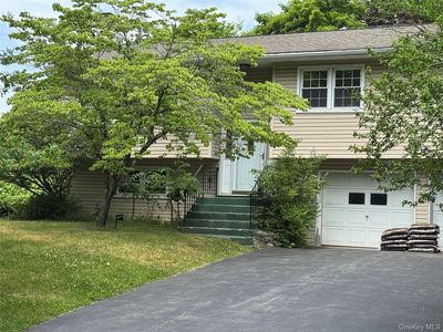 11 Lynbrook Road