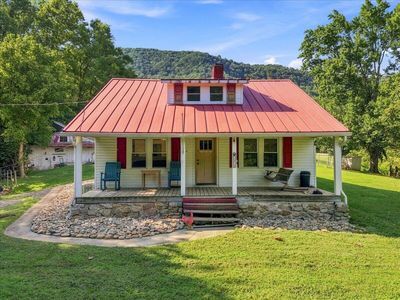 9705 Hogskin Rd