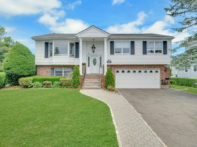 100 Neptune Avenue