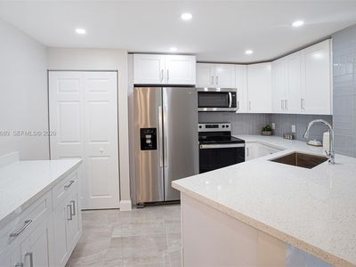 7527 S Oriole Blvd APT 101