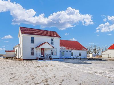 Property at 1500 N County Road 150e, Atwood, IL