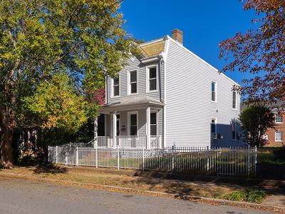 3012 Grayland Ave