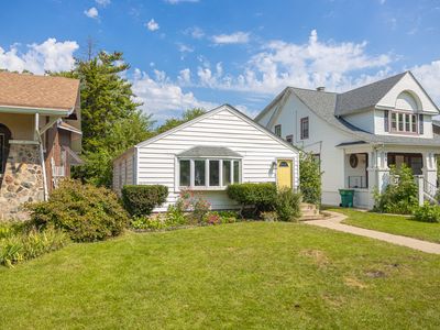 811 Buell Ave
