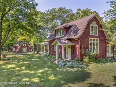 421-423 Hillside Road