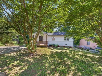 931 Stonewall Dr SE