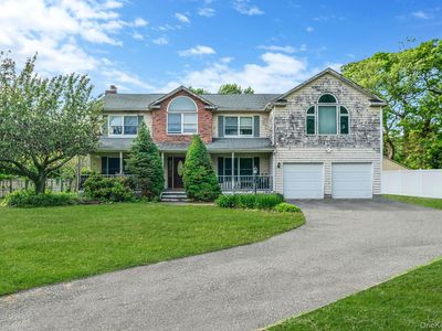 25 Locust Lane