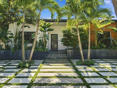 600 W 51st St