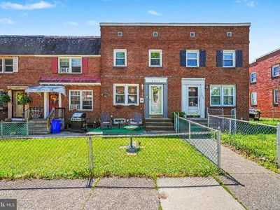 2461 Adrian St