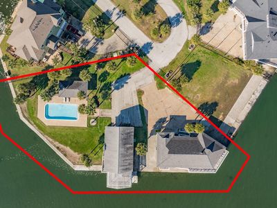 3910 & 3912 Bob Smith Dr