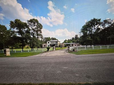 19727 Country Lake Dr