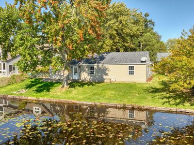 847 S Lakeside Dr