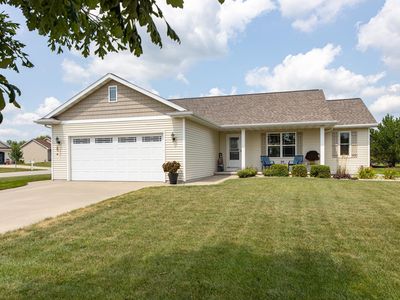 W6196 Sherwood Point Dr