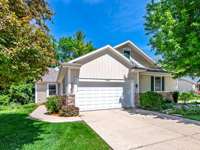 6389 Highland Ridge Dr