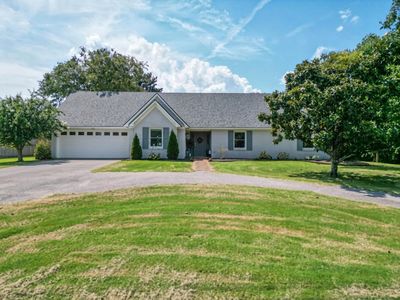 205 Blue Gray Cir