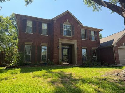 1086 Woodbriar Dr