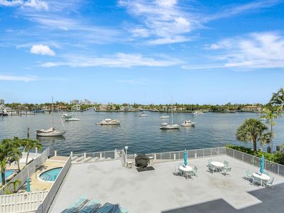 95 N Birch Rd #401