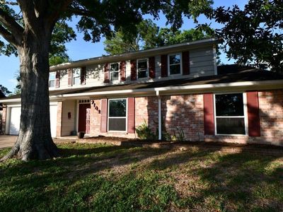 9102 Meaux Dr