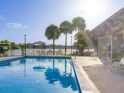 10000 NW 9th Street Cir APT 21
