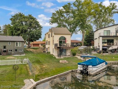 1025 Otter Ave