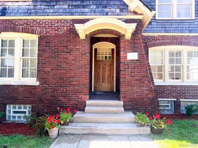 488 Parkview Dr