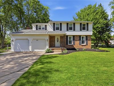 227 N Ln