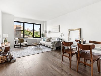 33 Greenwich Ave APT 8H