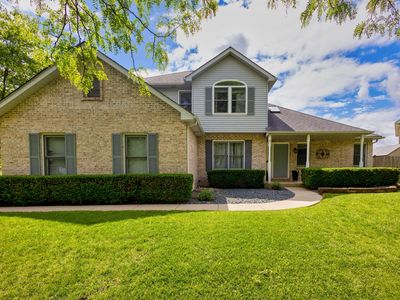8 Steck Ct