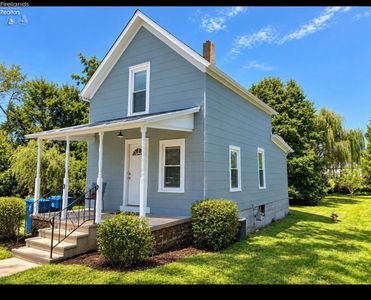 625 Bush Pl