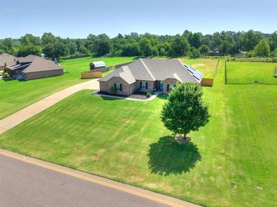 186 Oakridge Dr